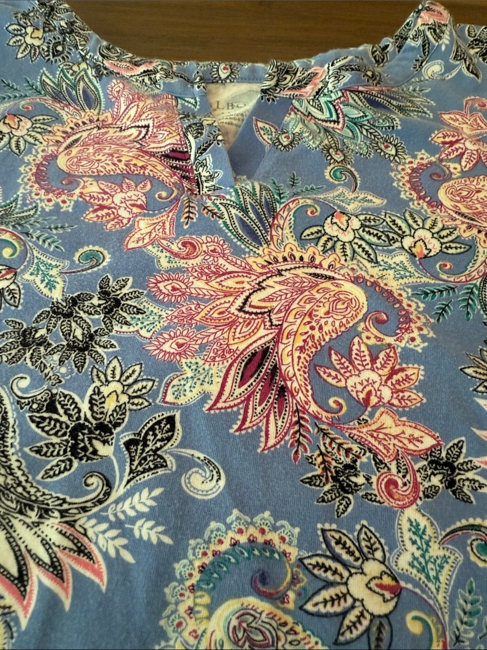 Talbots Blue and Pink Paisley Sleeveless V-Neck Top Size Large - Picture 4 of 5